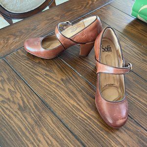Sofft brown leather mary jane, never worn size 7